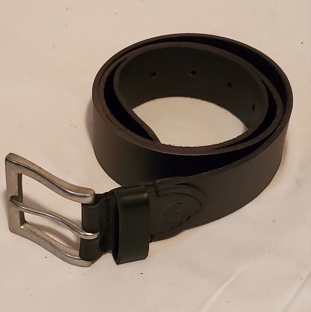 Timberland Youth Leather Belt. Sz: 32. Color: Black